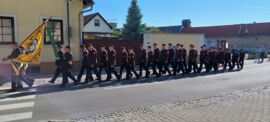 Freiwillige Feuerwehr Weikersdorf bei der Prozession